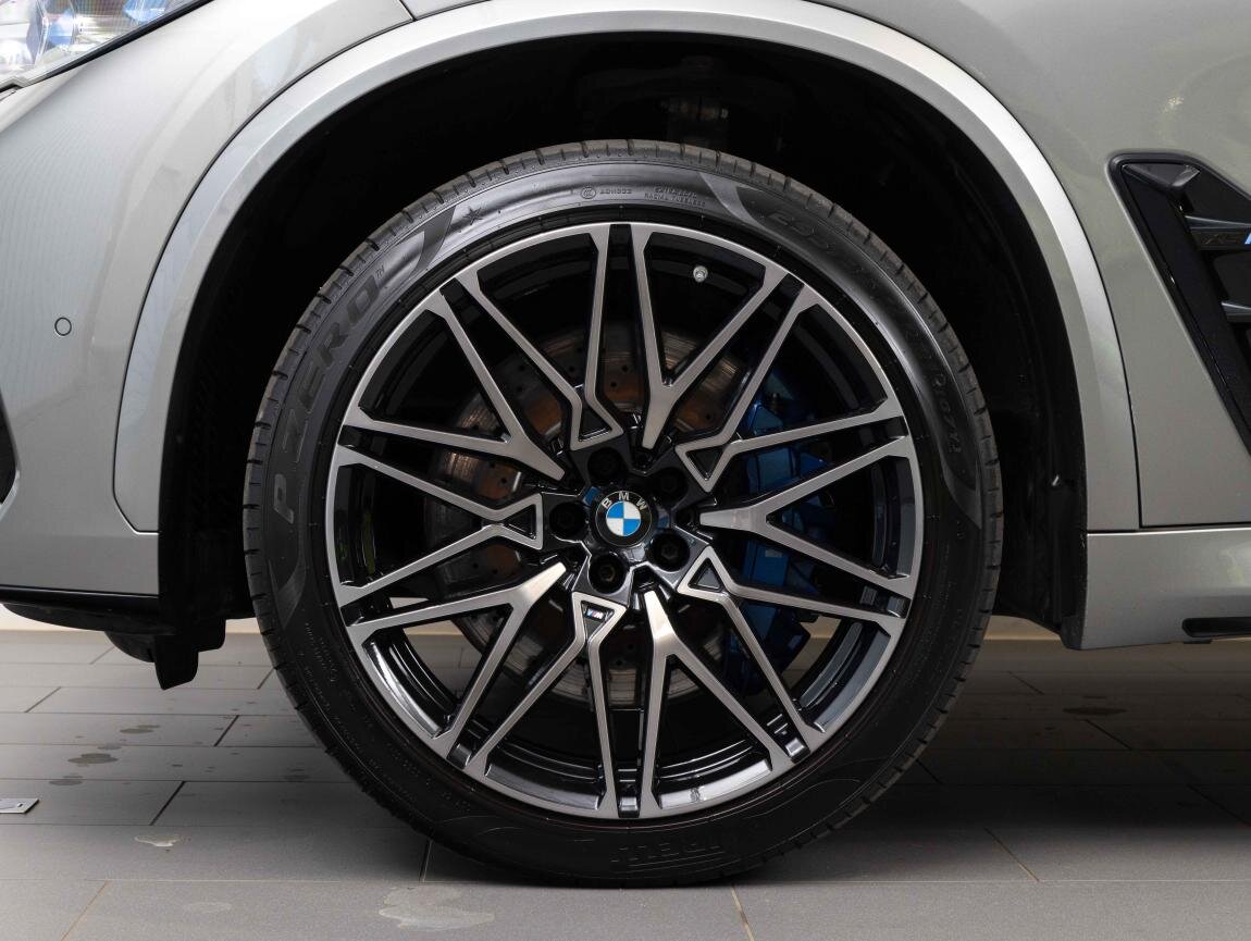 BMW X5 SUV / Terénní 4,4 l 441 kw