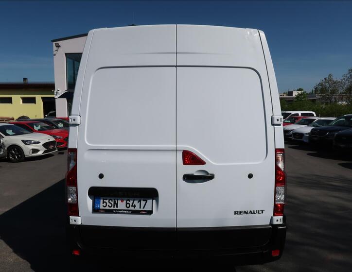 Renault Master 8
