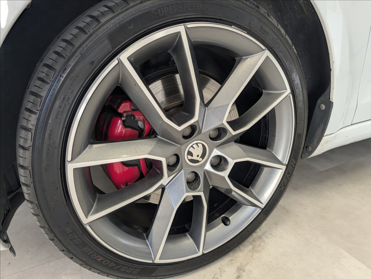 Škoda Octavia Sedan 2,0 l 135 kw