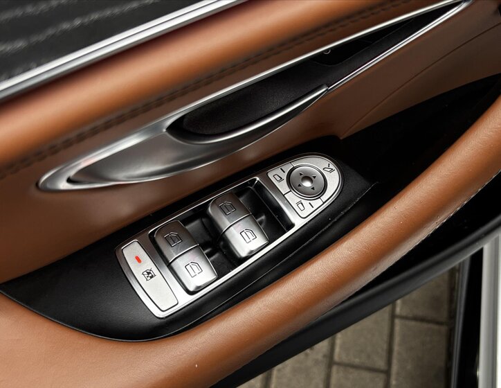 Mercedes-Benz AMG GT Kupé 3,0 l 320 kw