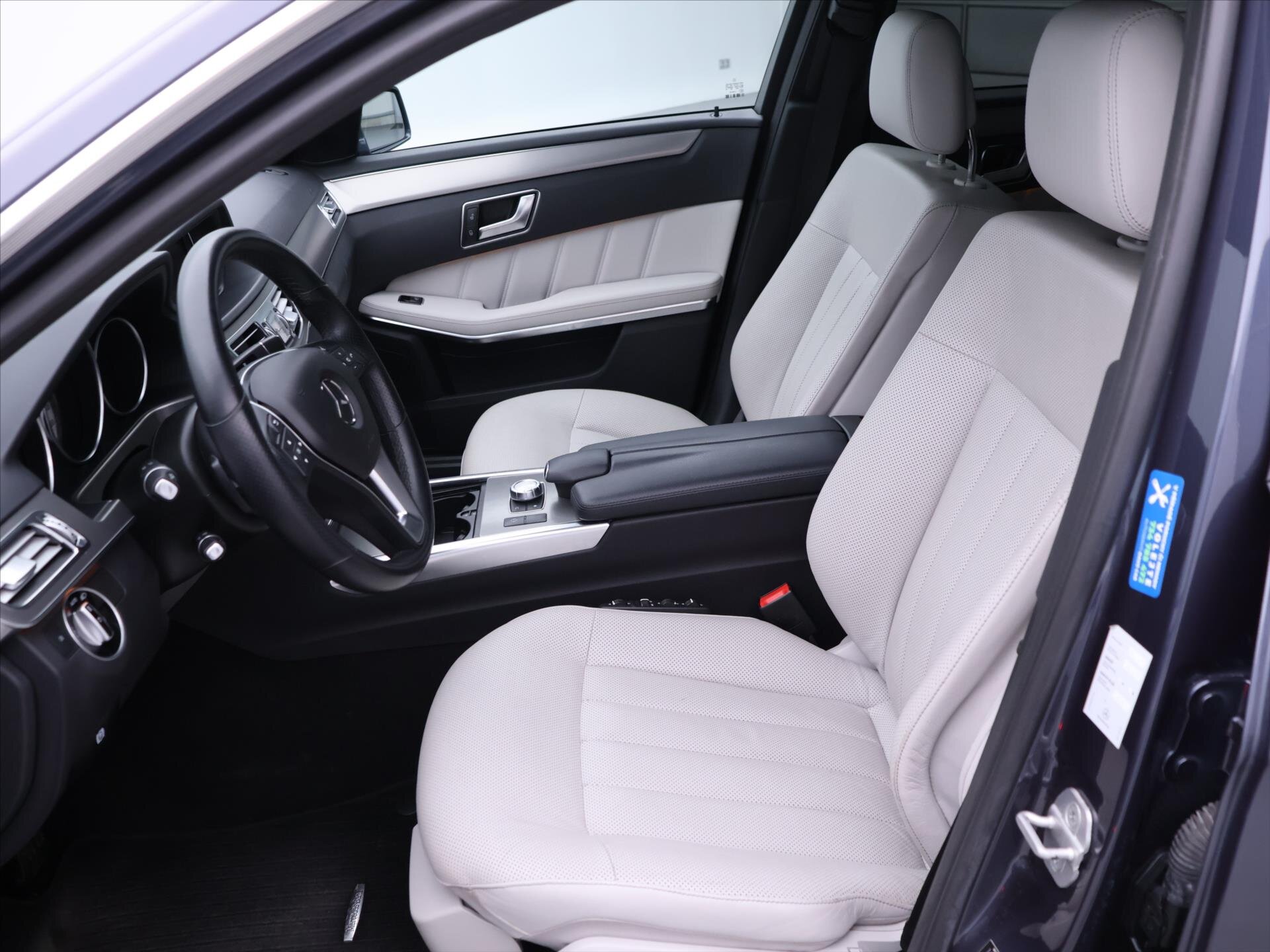 Mercedes-Benz Třídy E Kombi 3,0 l 185 kw