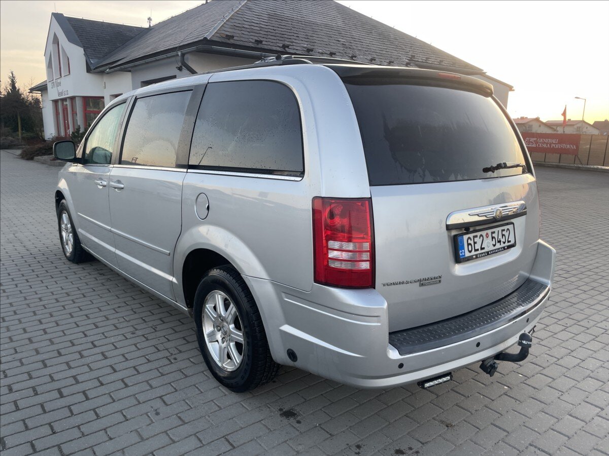 Chrysler Town & Country MPV 3,8 l 142 kw
