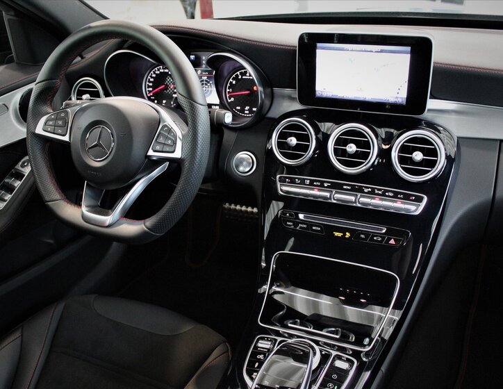 Mercedes-Benz Třídy C 12