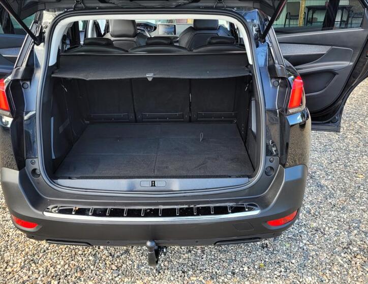 Peugeot 5008 38
