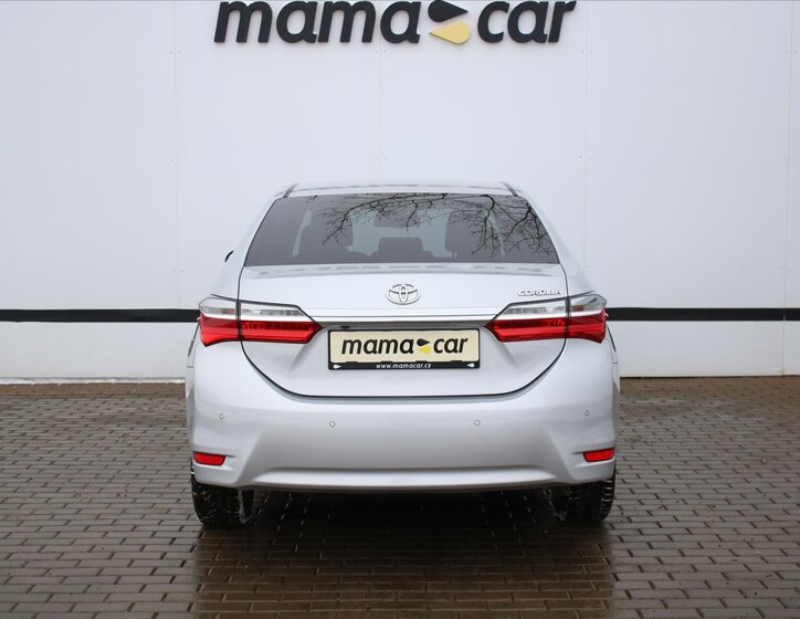 Toyota Corolla Sedan 1,6 l 97 kw