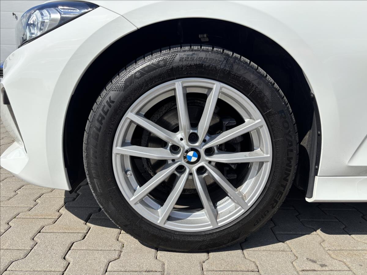 BMW Řada 3 Sedan / Limuzína 2,0 l 115 kw