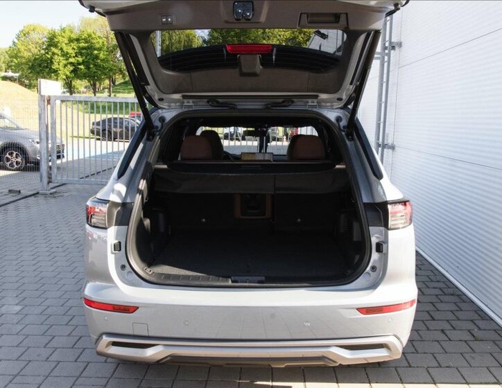 Mitsubishi Outlander 7