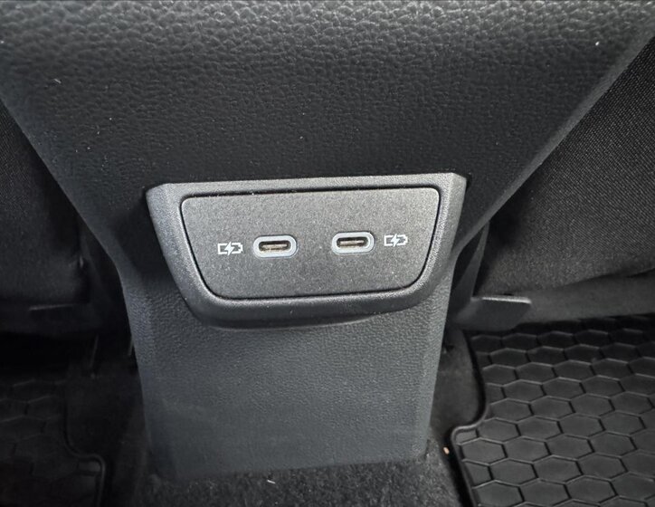 Volkswagen Taigo SUV / Terénní 999,0 81 kw