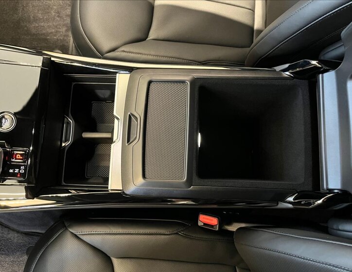 Land Rover Range Rover Sport 16