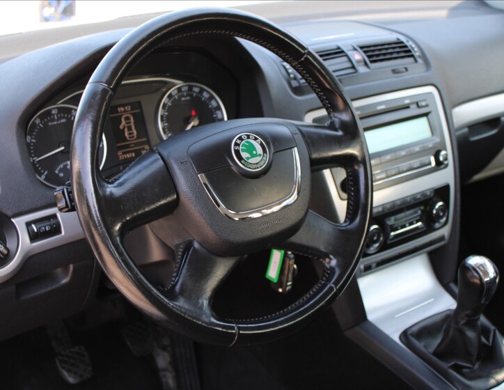 Škoda Octavia 24