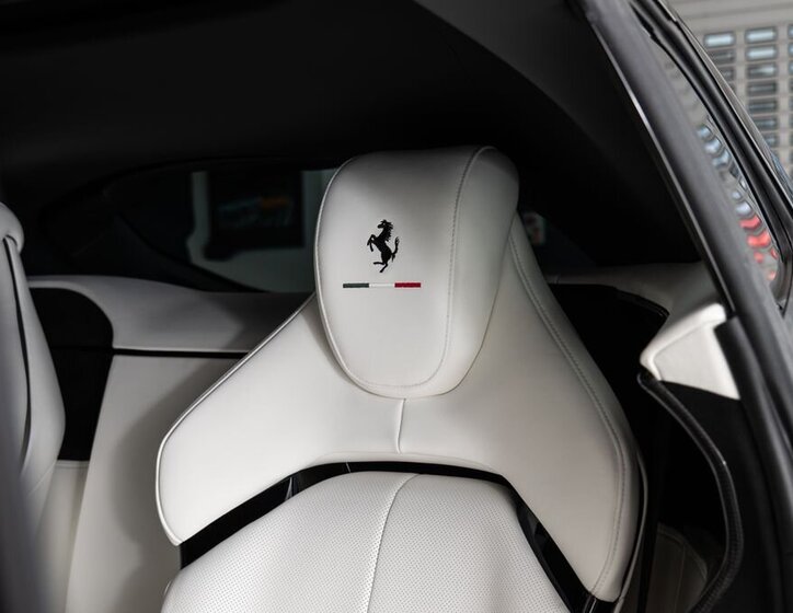 Ferrari Ostatní SUV 6,5 l 529 kw