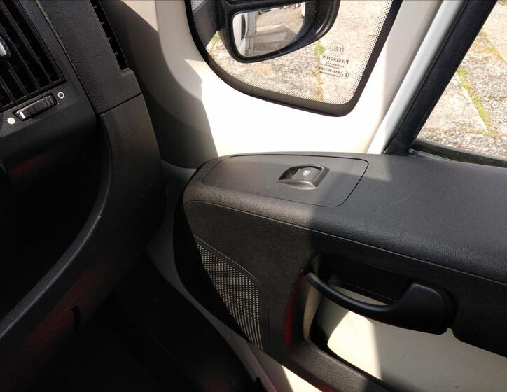 Peugeot Boxer 29