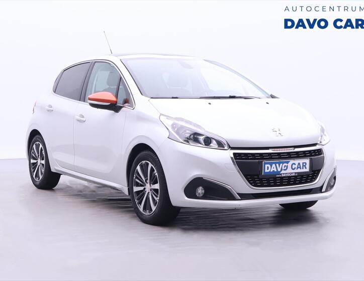 Peugeot 208 1