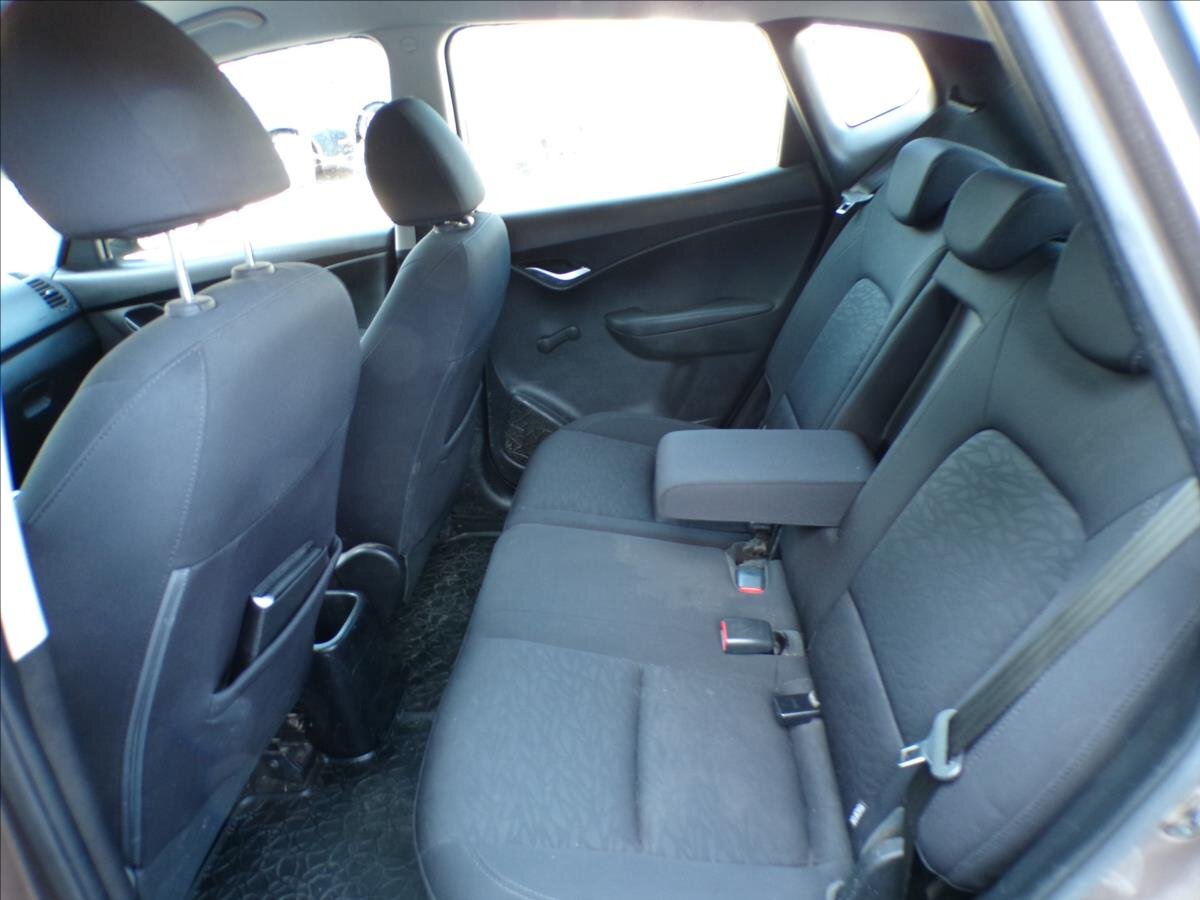 Hyundai ix20 Kombi 1,4 l 57 kw