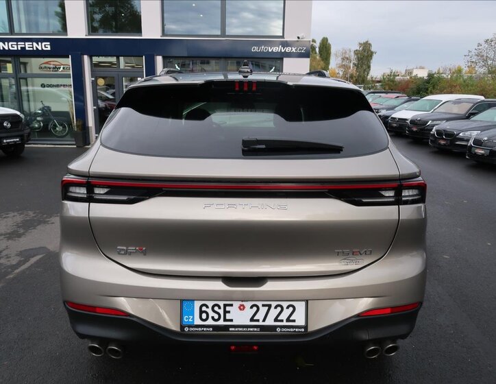 Dongfeng T5 EVO SUV 1,5 l 130 kw