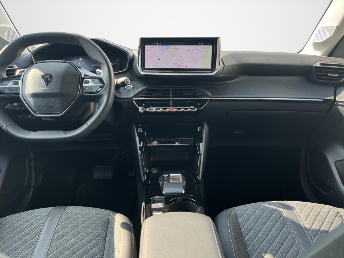 Peugeot 208 Hatchback 1,2 l 74 kw