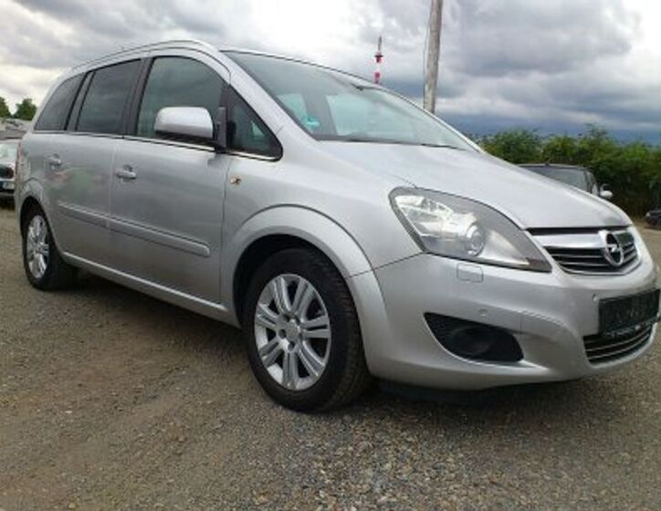 Opel Zafira 21