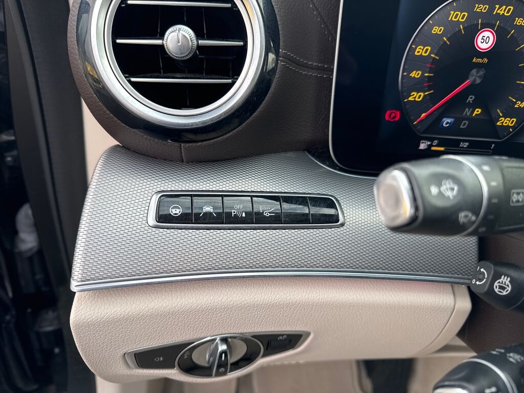 Mercedes-Benz Třídy E Sedan / Limuzína 3,5 l 245 kw