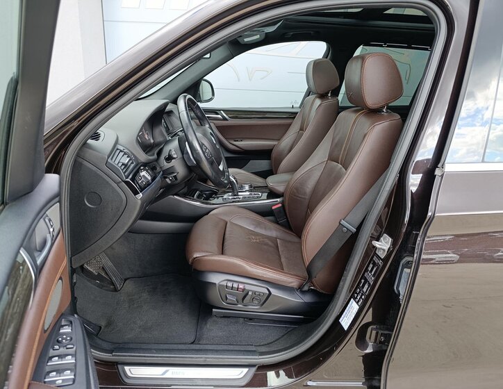 BMW X3 SUV / Terénní 3,0 l 230 kw