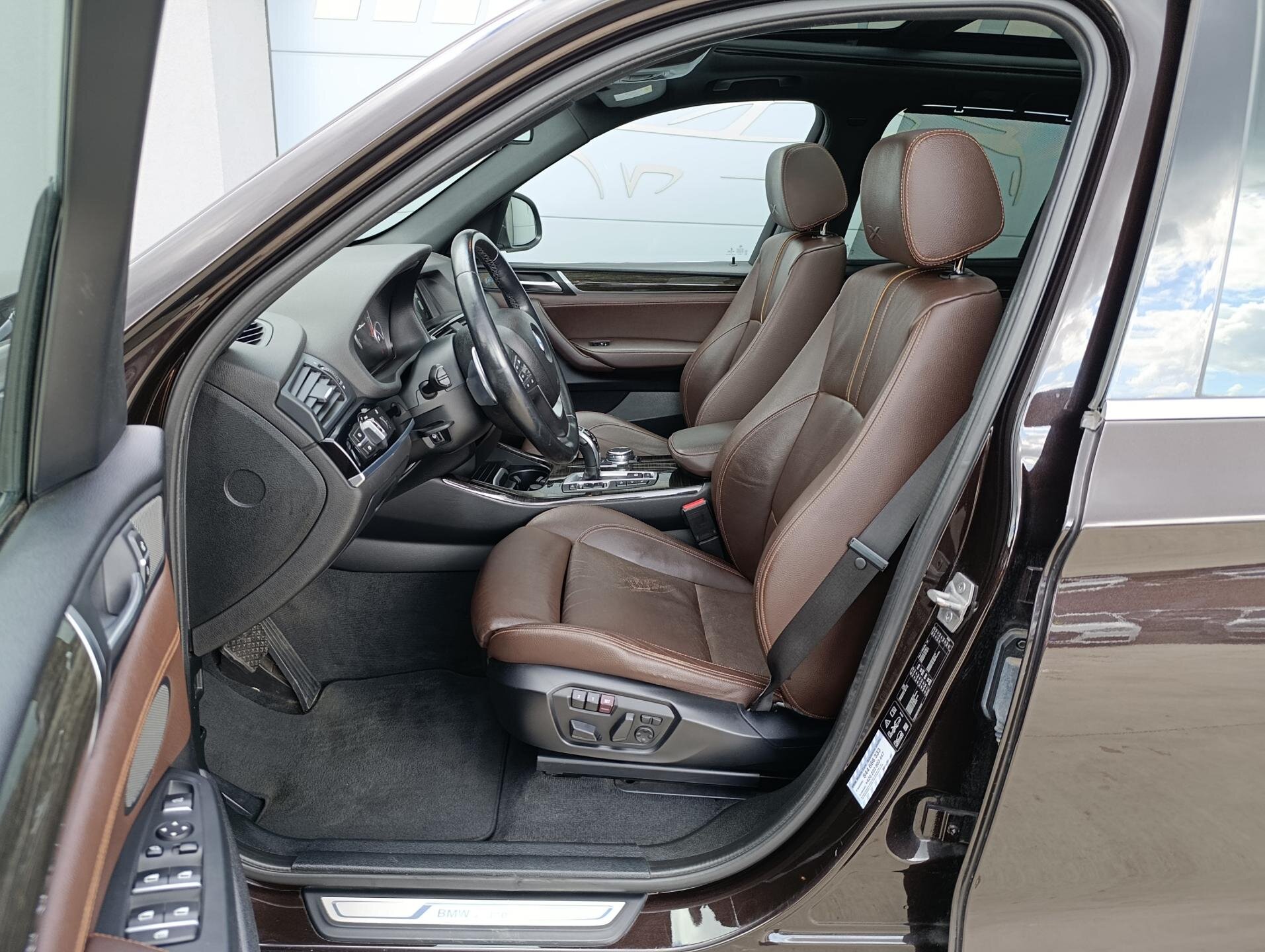 BMW X3 SUV / Terénní 3,0 l 230 kw