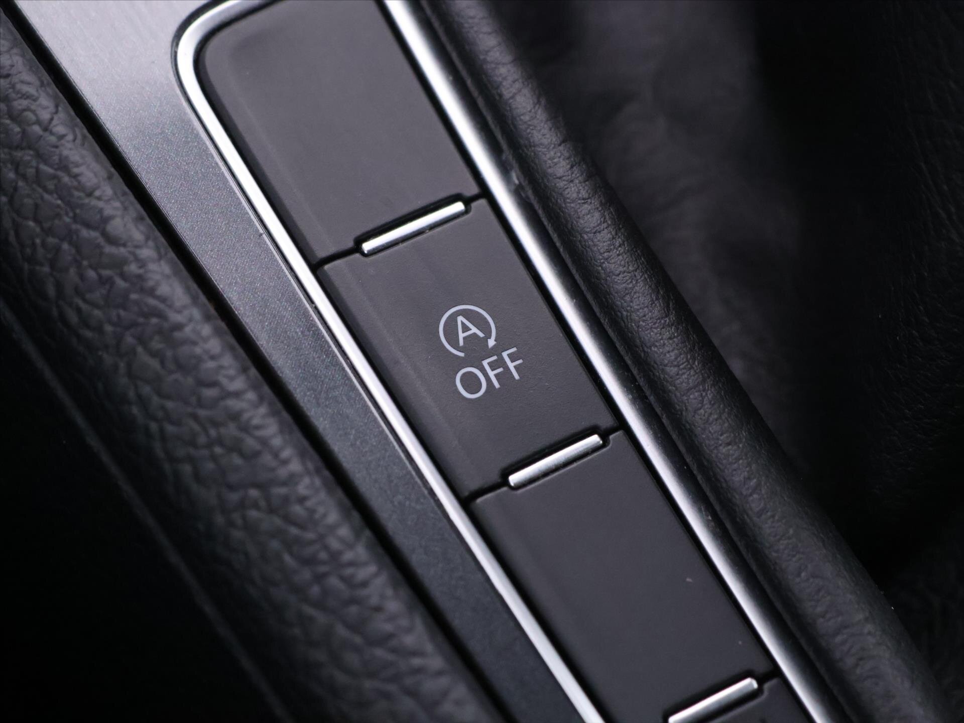 Volkswagen Golf Kombi 999,0 81 kw