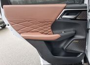 Mitsubishi Outlander 15