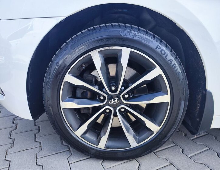 Hyundai i40 Kombi 1,6 l 100 kw