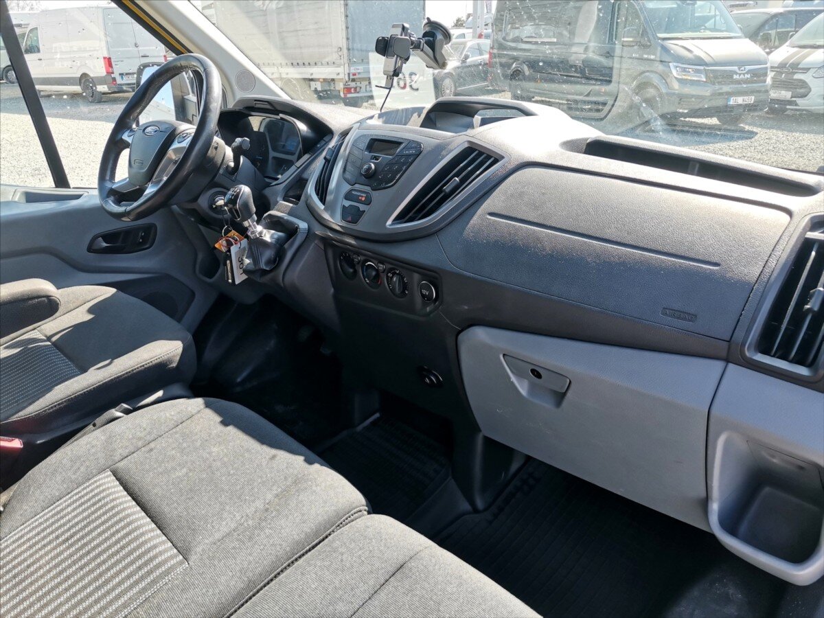 Ford Transit Valník 2,0 l 125 kw