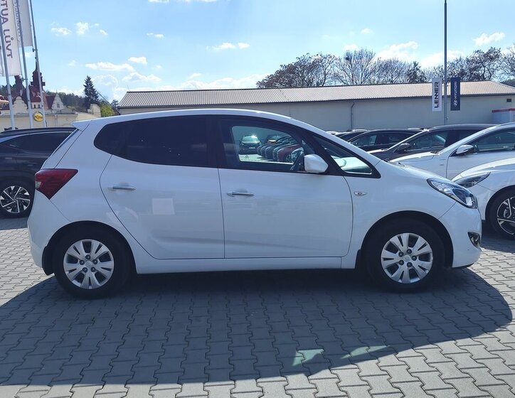 Hyundai ix20 MPV 1,4 l 66 kw