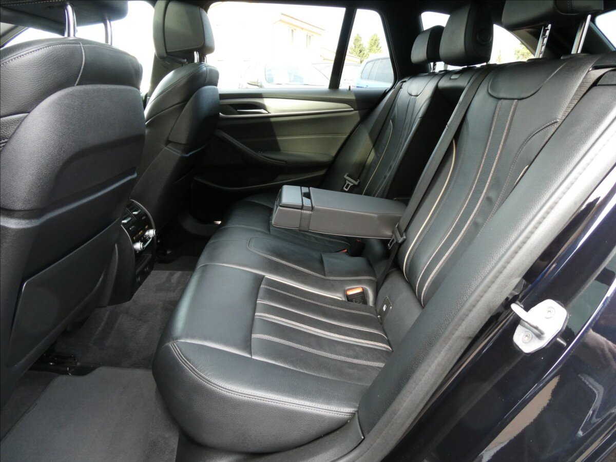 BMW Řada 5 Kombi 3,0 l 235 kw