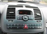 Mercedes-Benz Viano 21