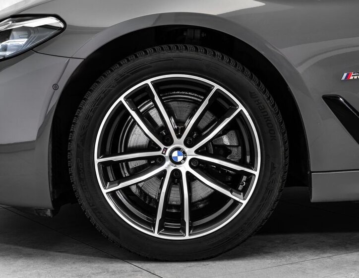 BMW Řada 5 Sedan / Limuzína 2,0 l 140 kw