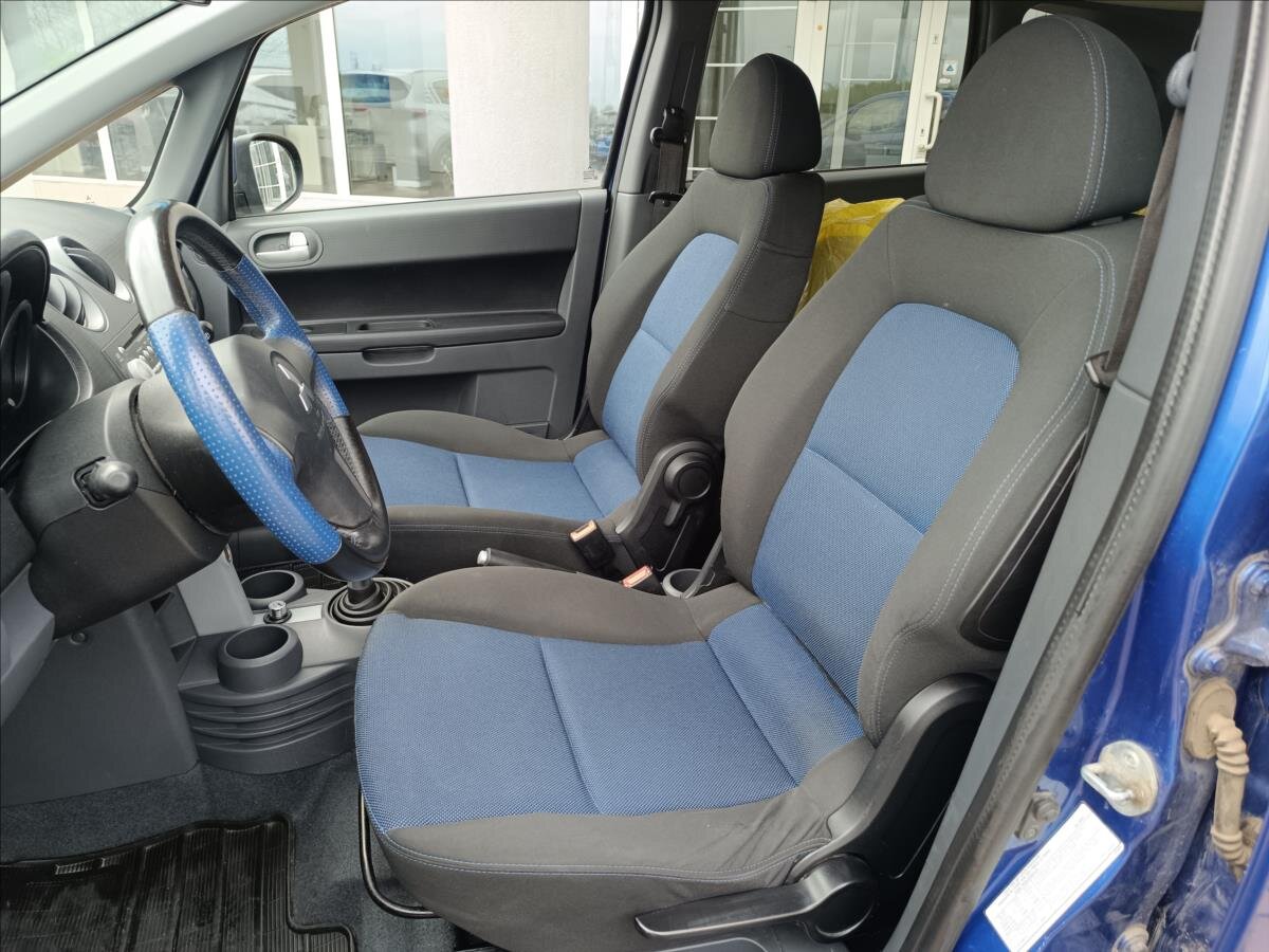 Mitsubishi Colt Hatchback 1,3 l 70 kw