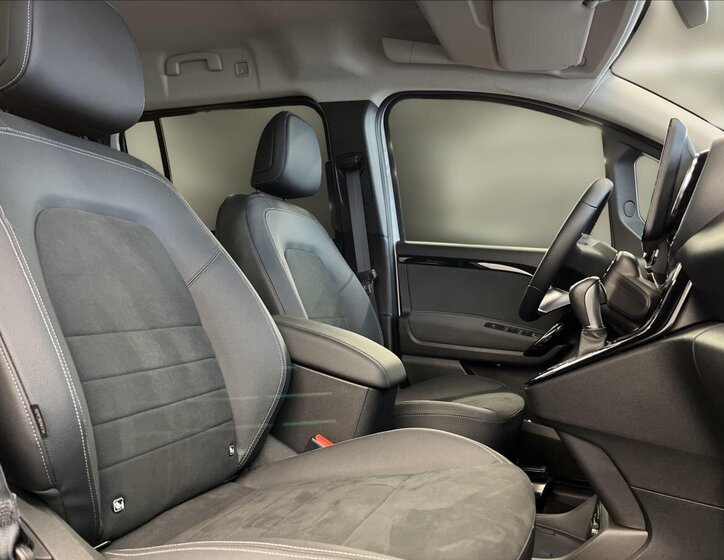 Mercedes-Benz Třídy T 15