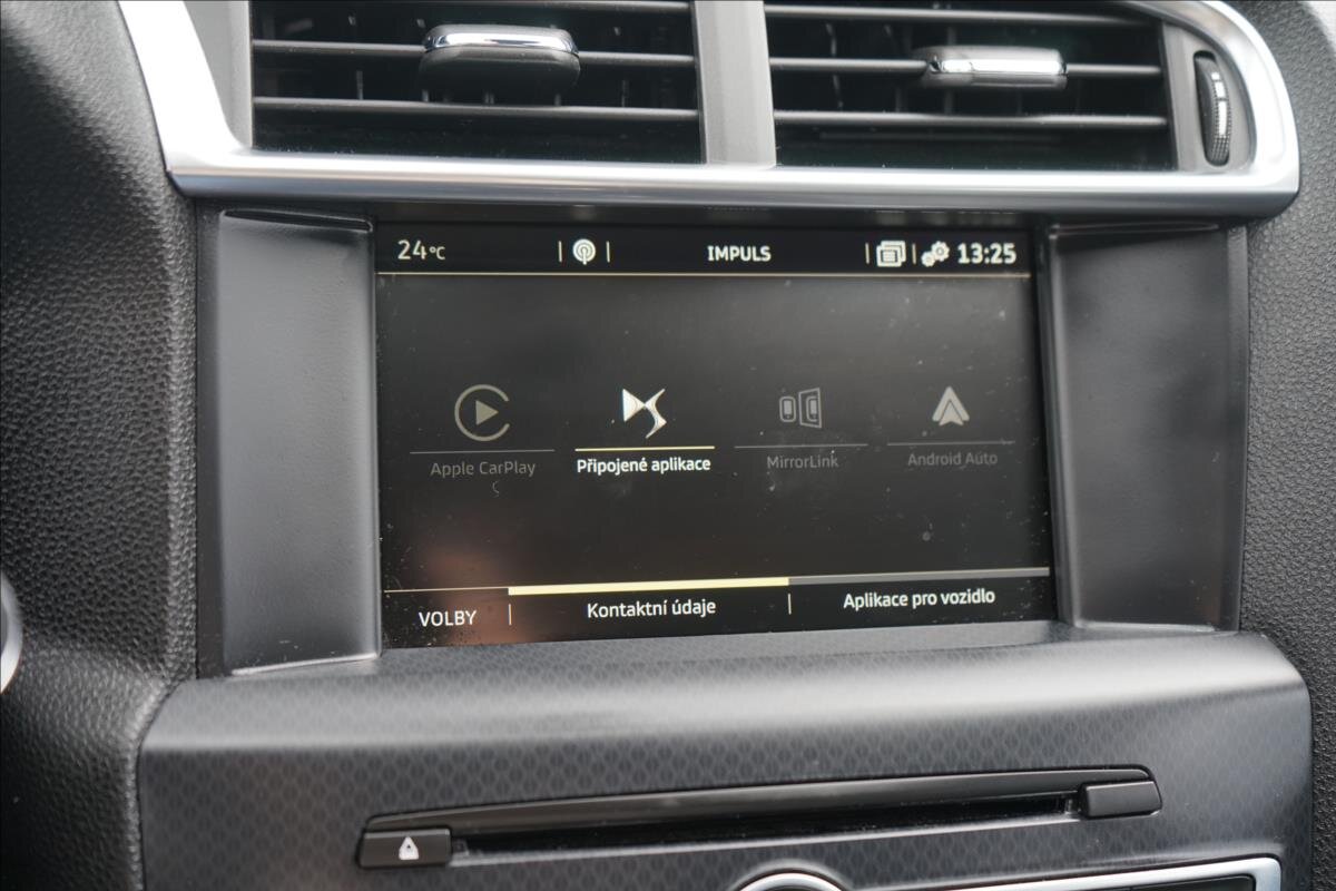 DS Automobiles DS4 Hatchback 1,6 l 88 kw