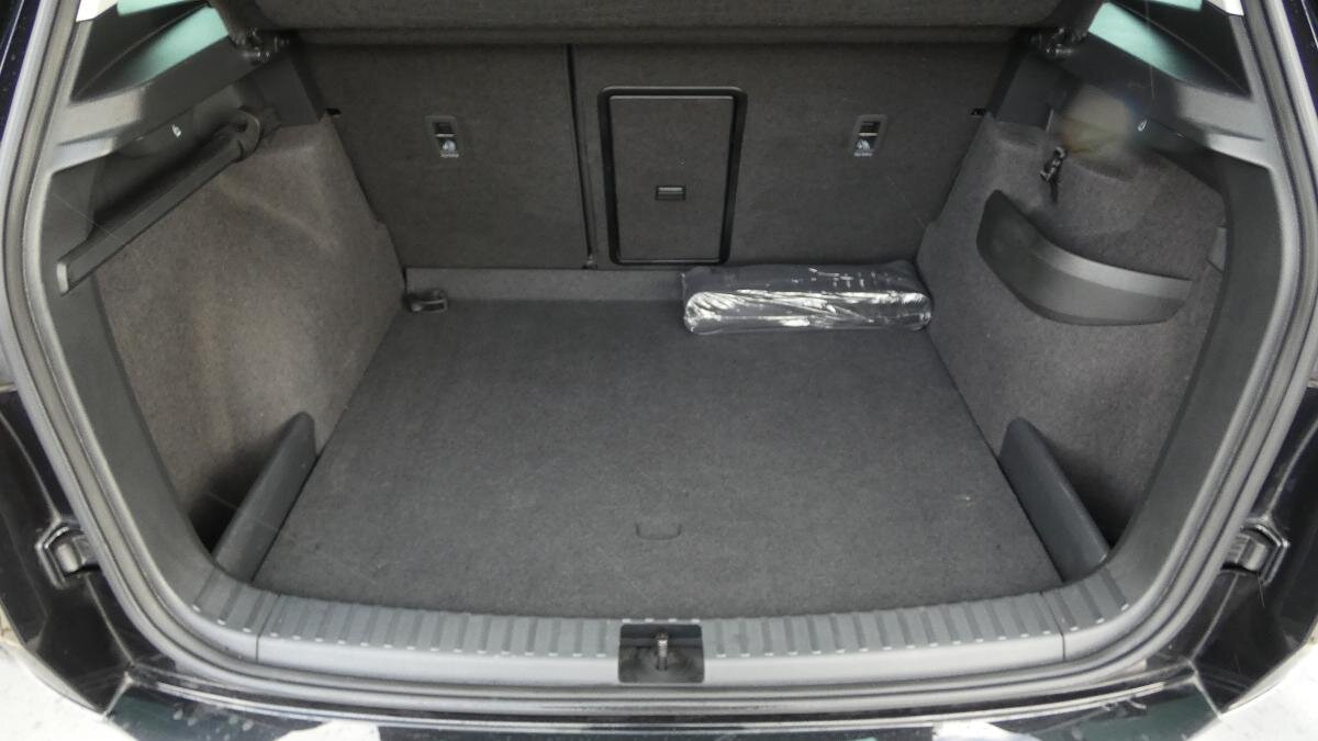 Škoda Karoq SUV / Terénní 1,5 l 110 kw