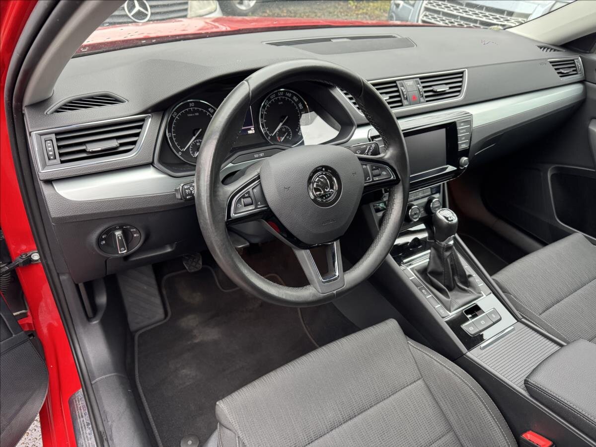 Škoda Superb Kombi 2,0 l 110 kw