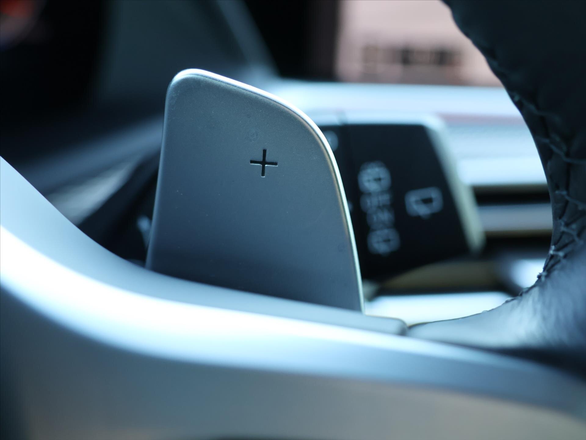 BMW X5 SUV / Terénní 3,0 l 250 kw