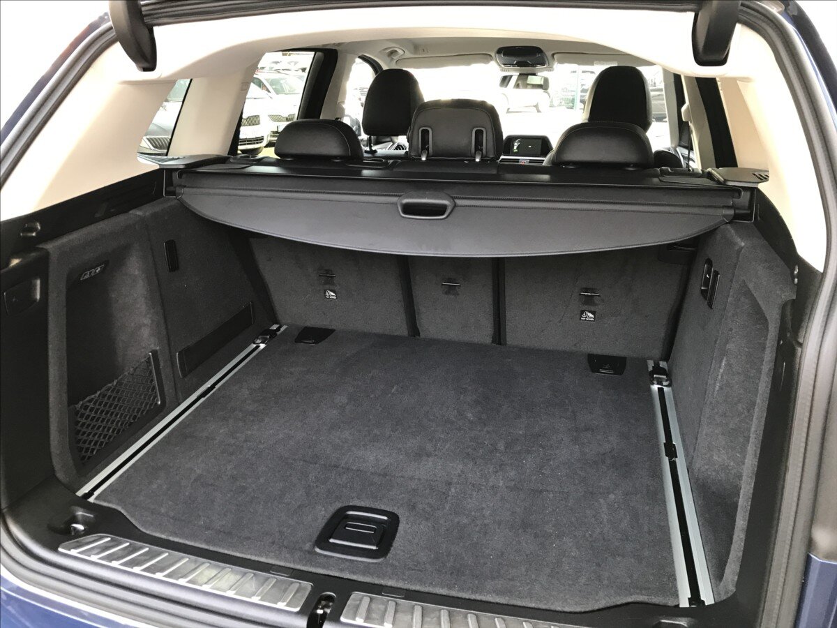 BMW X3 SUV / Terénní 2,0 l 140 kw