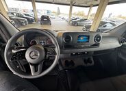 Mercedes-Benz Sprinter 9