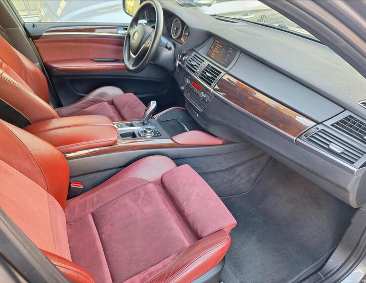 BMW X6 7