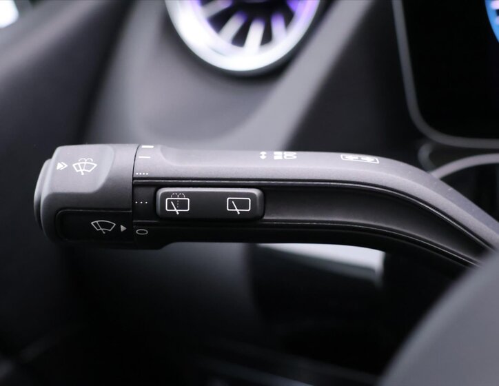 Mercedes-Benz Třídy B Hatchback 2,0 l 110 kw