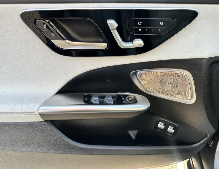 Mercedes-Benz Třídy C Sedan 2,0 l 150 kw