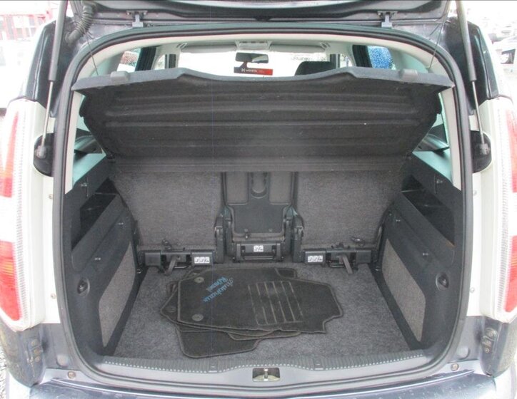 Škoda Roomster Kombi 1,4 l 63 kw