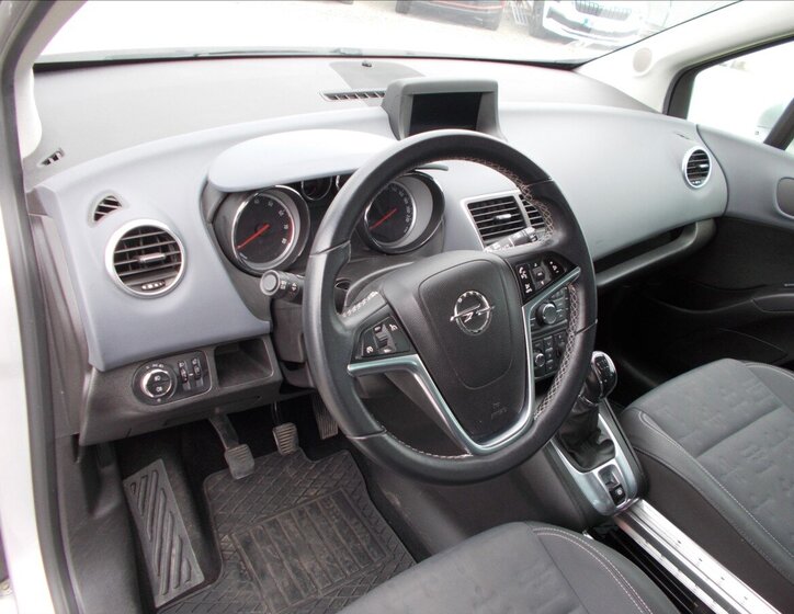 Opel Meriva MPV 1,4 l 88 kw