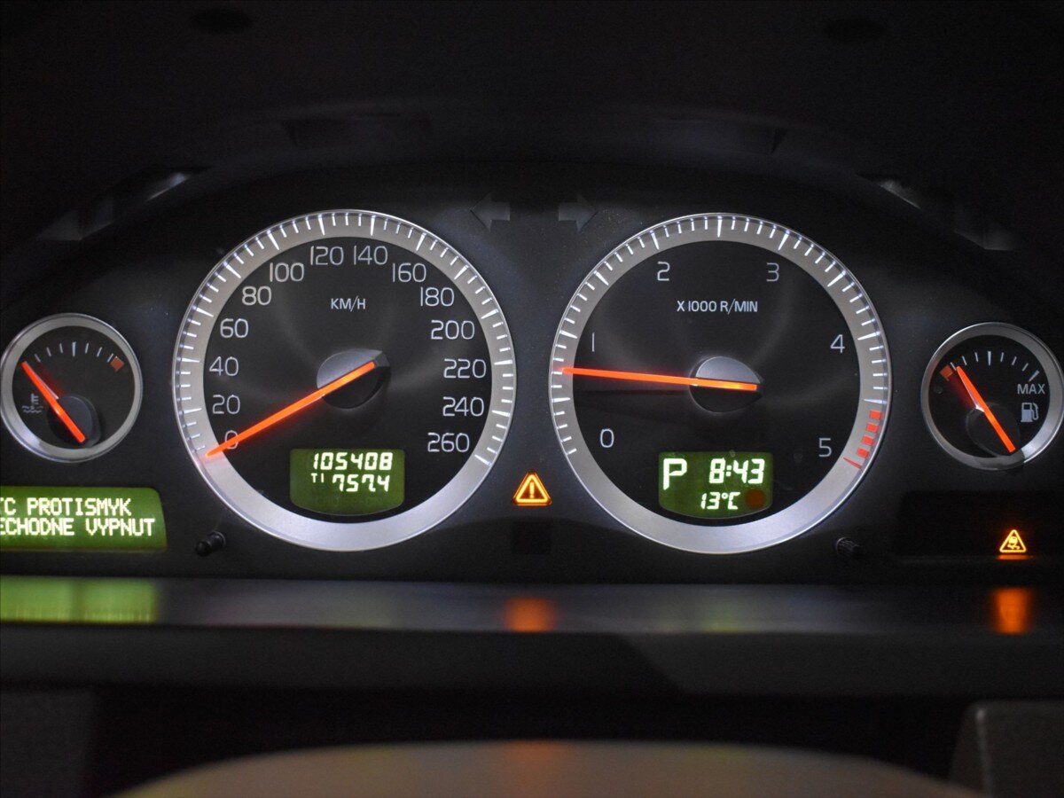 Volvo XC90 SUV / Terénní 2,4 l 147 kw