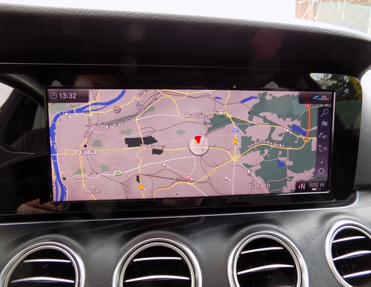 Mercedes-Benz Třídy E 40