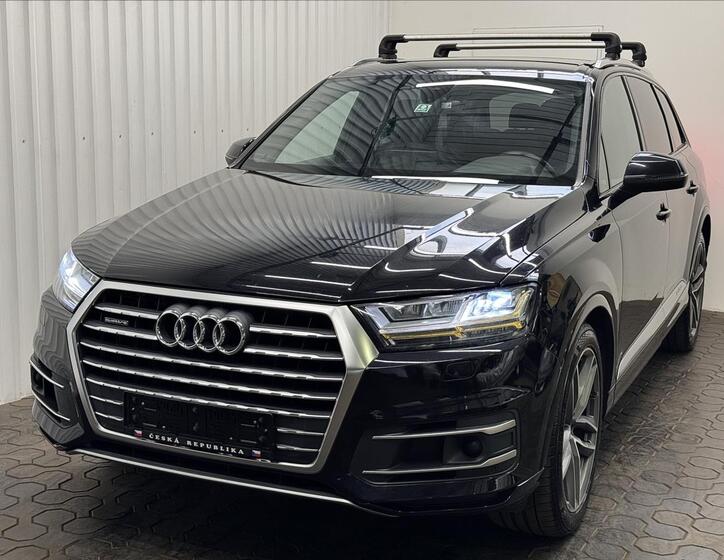 Audi Q7 1