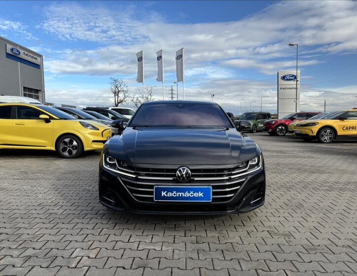 Volkswagen Arteon Liftback 2,0 l 206 kw