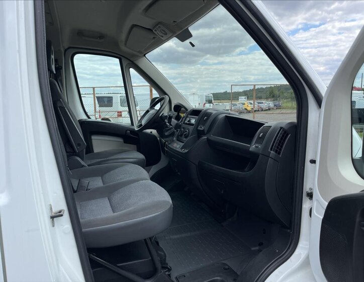 Peugeot Boxer Skříň 2,2 l 81 kw